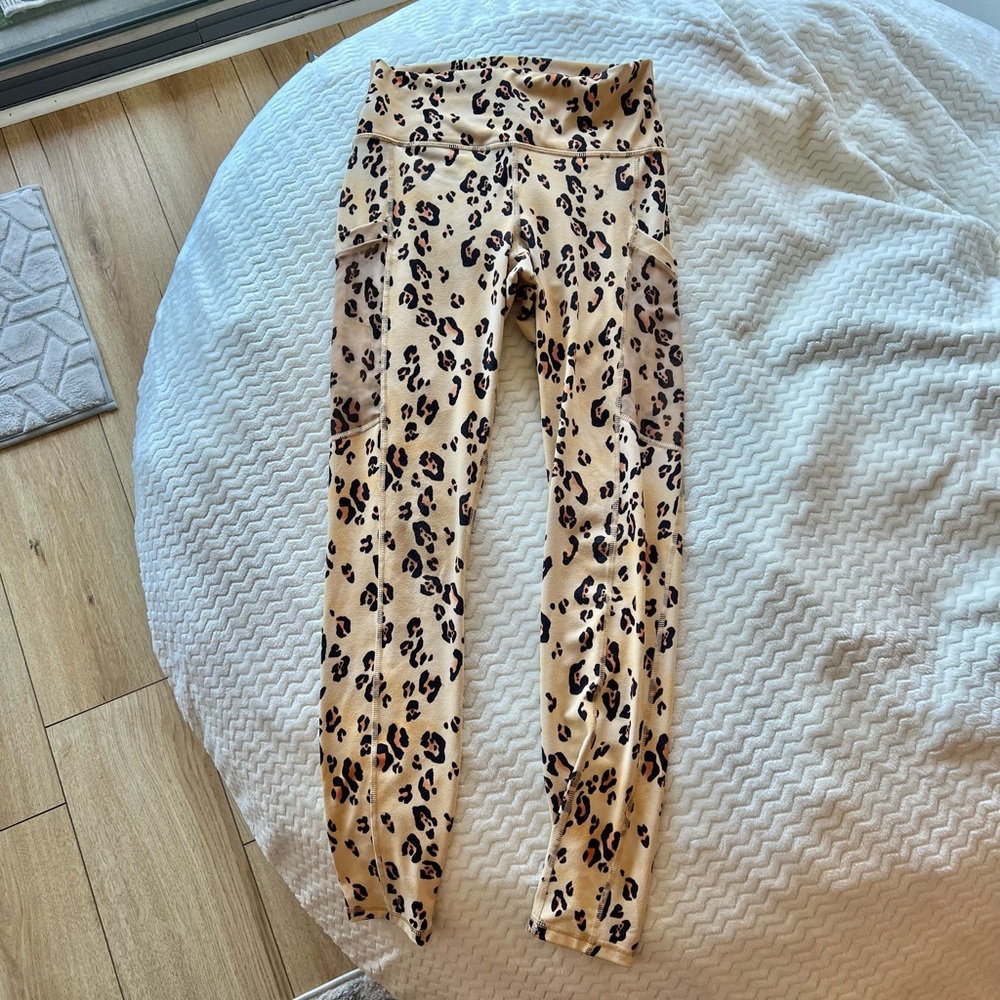 ⭐️Price firm! Fabletics | Mila high-waisted pocket leggings | S